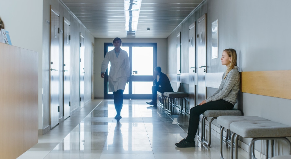 Hundreds of infections with dangerous bacteria. The first 12 hours are the most important.