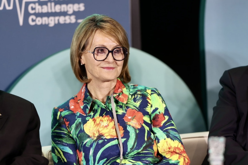 "A saúde da mulher foi removida da jurisdição do governo." Prof. Ewa Wender-Ożegowska, especialista do Fórum de Saúde da Mulher