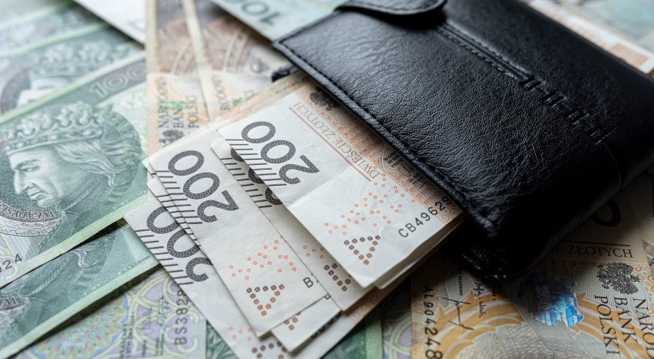 Los planes parecen similares: 2.610,72 PLN al mes para el próximo grupo de polacos.