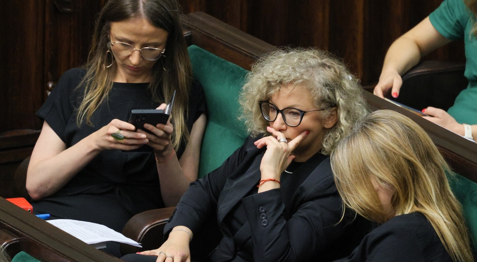 Trzęsienie ziemi w umowach o pracę. Nowe przepisy wywracają reguły: zadziałają wstecz