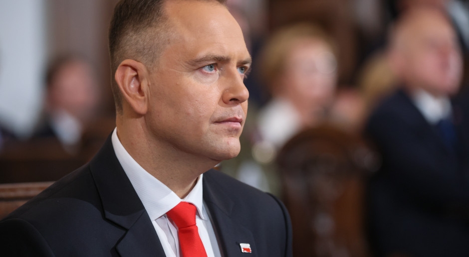 Sinds zijn 13e is hij psycholoog. Er zijn gesprekken gaande met president Karol Nawrocki.