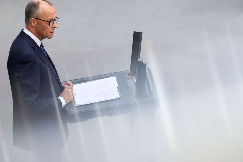 Germany wants to have the strongest army in Europe. Merz promises money for the army