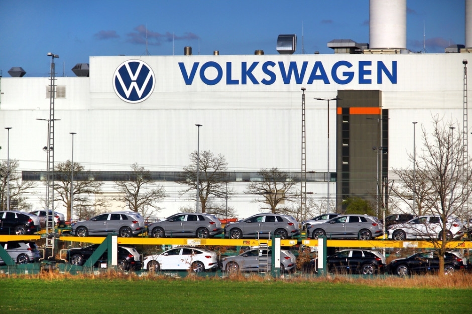 German automotive company loses market share in China. Closes plant in Nanjing