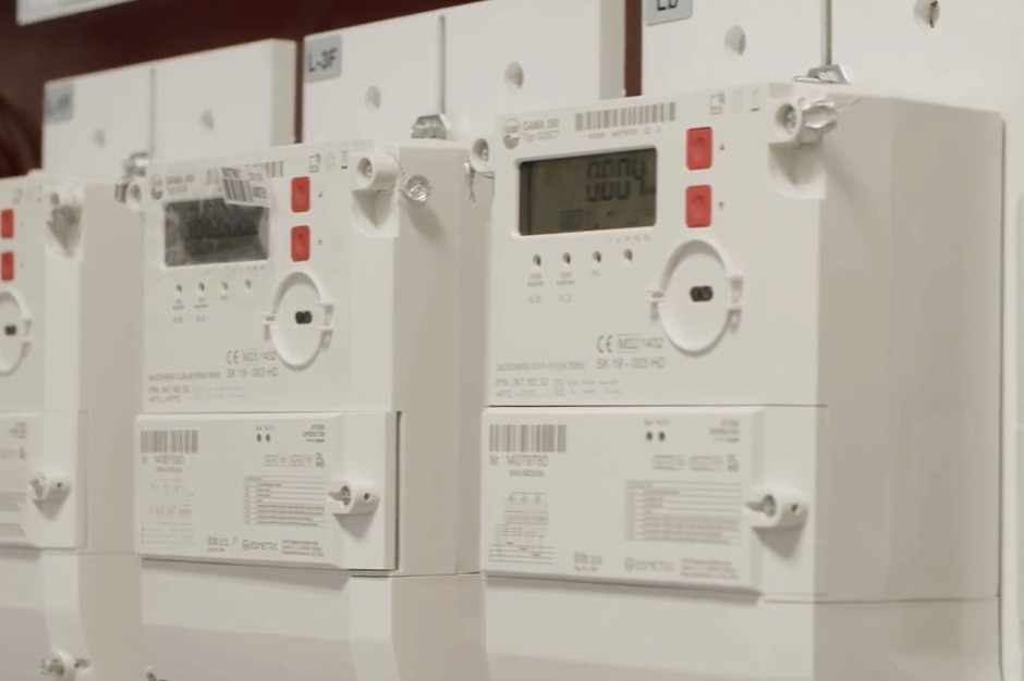 Koncern energetyczny kupuje setki tysięcy liczników zdalnego odczytu