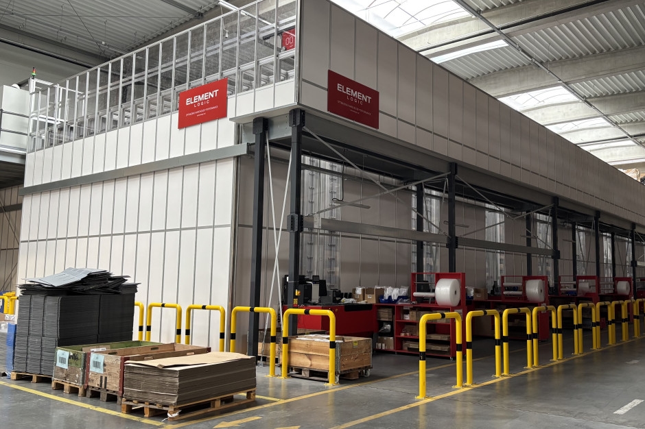 Stadler Polska has introduced robots into its warehouse. The system has proven successful, and more will follow.