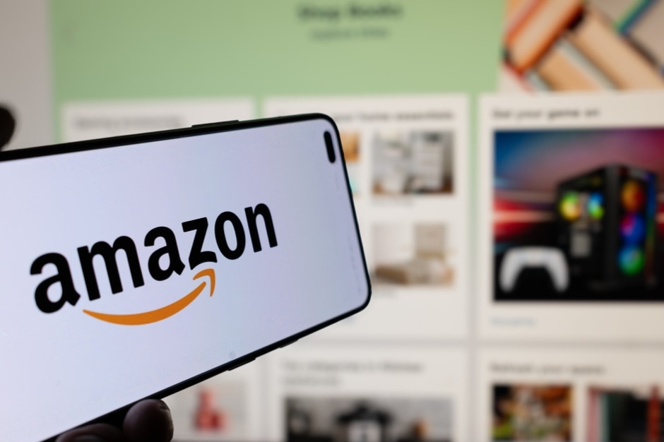 Amazon heeft slecht nieuws voor klanten: het bedrijf stopt met het aanbieden van gratis verzending.