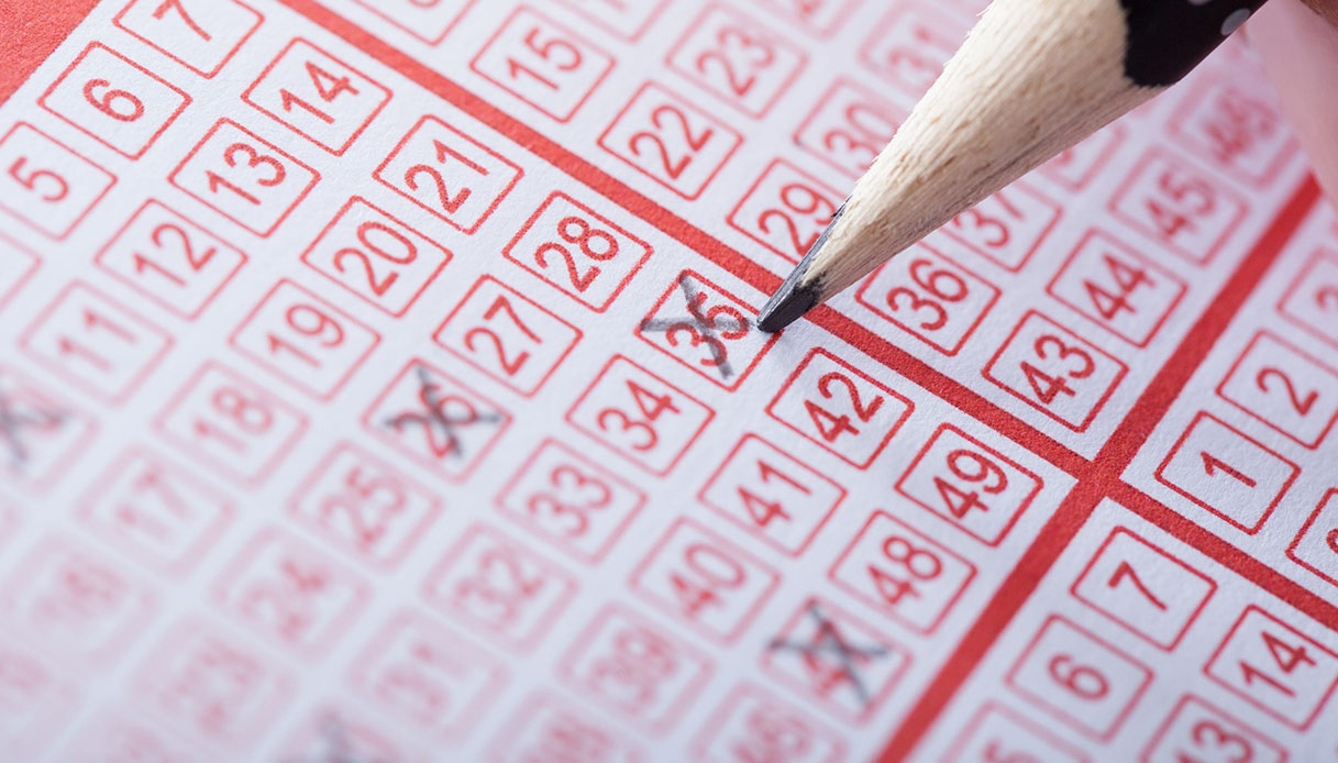 Lotto e SuperEnalotto, estrazioni di Oggi venerdì 25 luglio 2025: numeri e combinazione vincente
