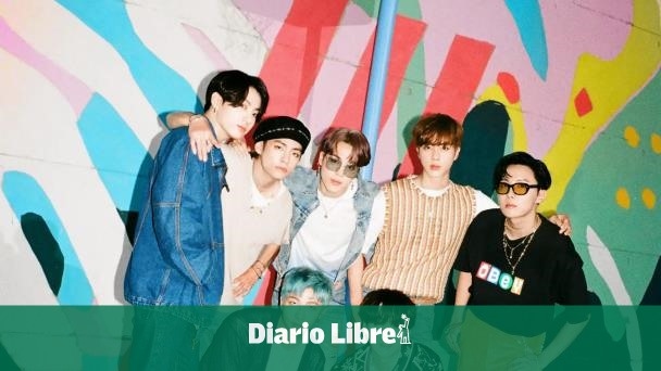 BTS официально возвращаются, объявляя о мировом турне