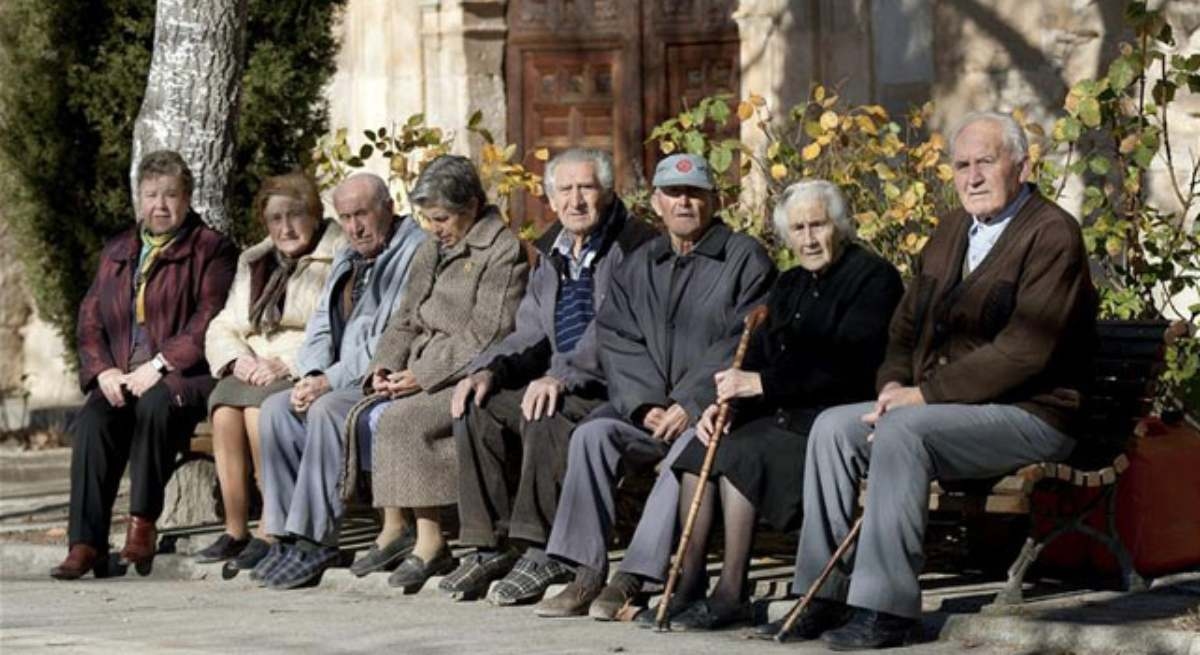 Emeklilik harcamaları Ağustos ayında %6 artarak yeni bir rekora imza attı ve ortalama maaş 1.507 avroya çıktı.