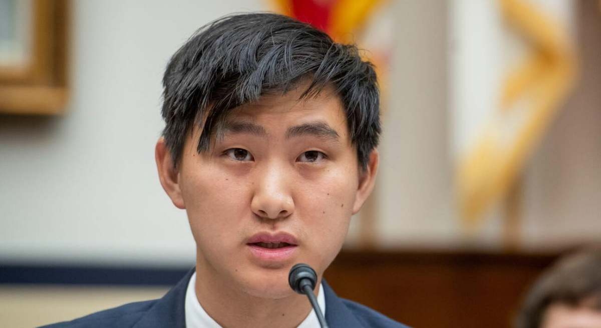 Alexandr Wang, il talentuoso esperto di intelligenza artificiale, svela le chiavi per raggiungere il successo.