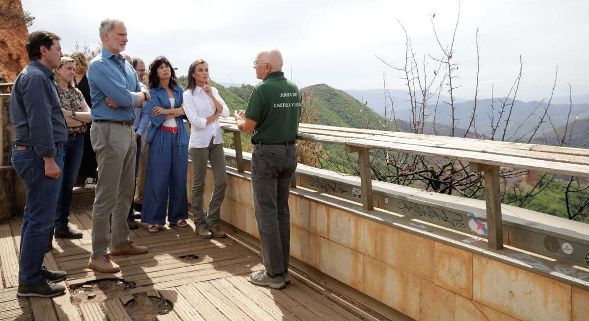 Las Médulas'taki yangınların "trajedisinin boyutunu" gördükten sonra "yıkılan" VI. Felipe: "Yapılacak çok şey var."