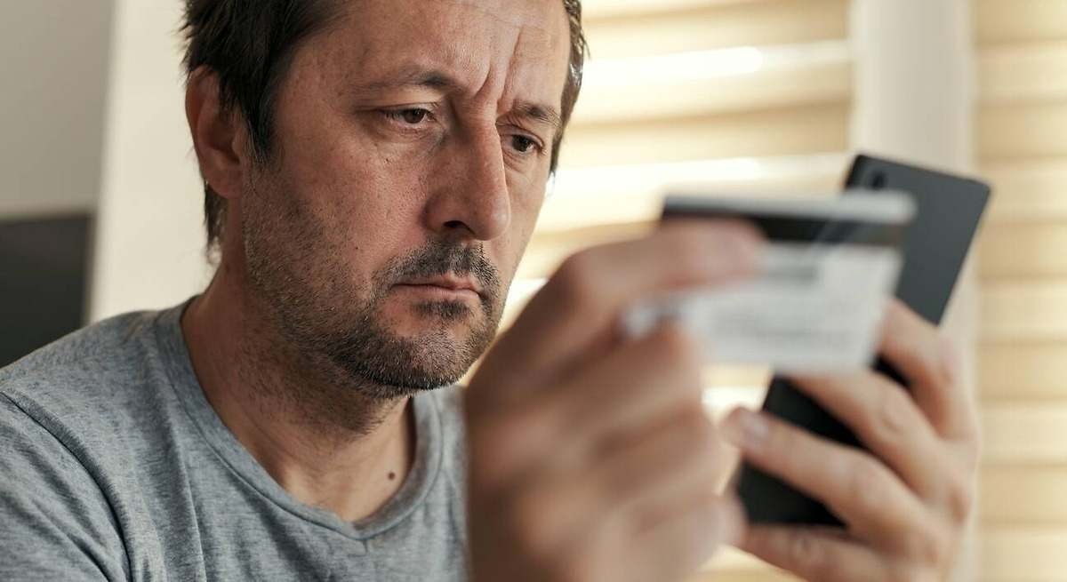 A new banking scam has thousands of users on alert: "If you don't recognize this login, please check immediately..."