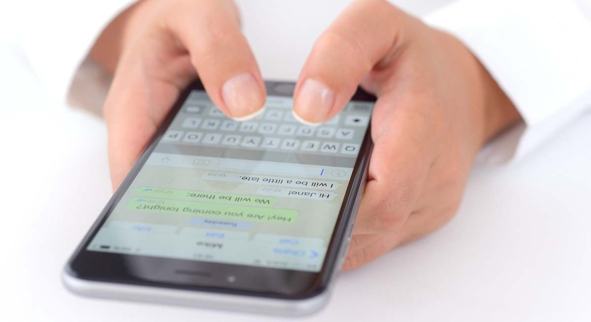 Come eliminare tutti i messaggi WhatsApp in una volta sola su Android e iOS: ecco come impedire a chiunque di condividerli senza il tuo permesso.
