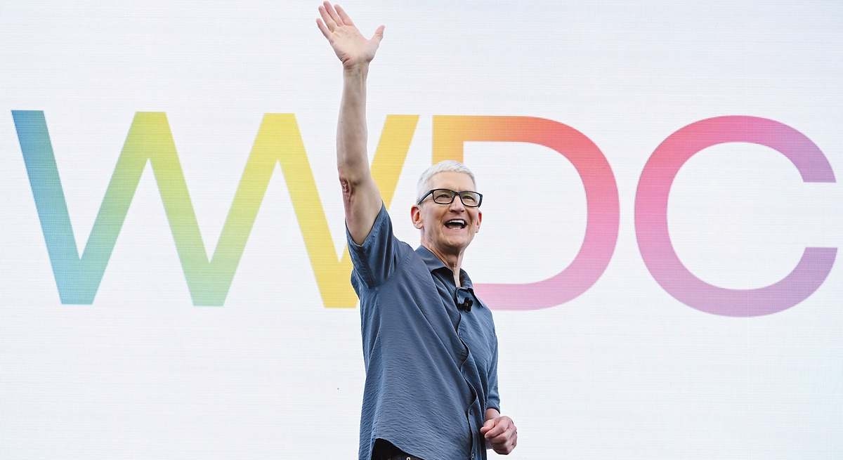 Apple yürümeden önce koşmak istiyor: Siri'yi güçlendirmek için kendi yapay zekasını OpenAI ve Anthropic ile değiştirmeyi planlıyor.