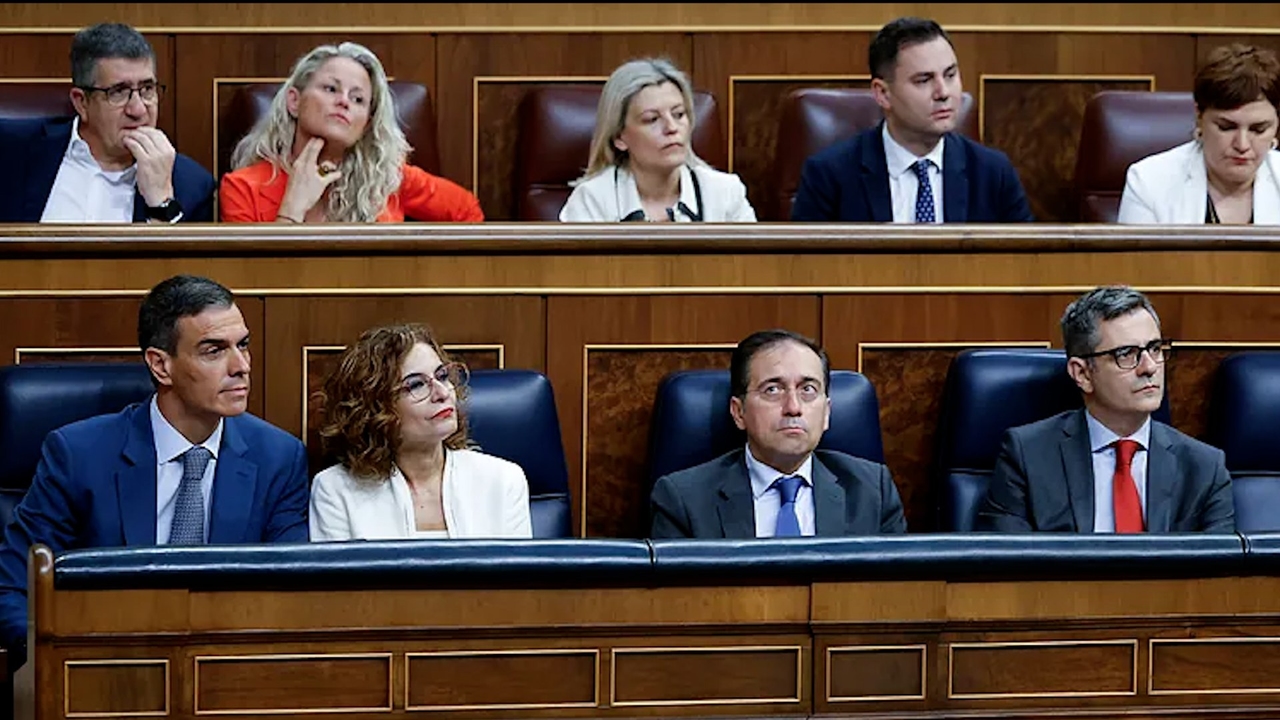 Sánchez'in "istifa" çağrıları arasında Kongre'de gerginlik