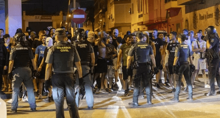 Riots and tension in Torre Pacheco after the brutal attack on an elderly man