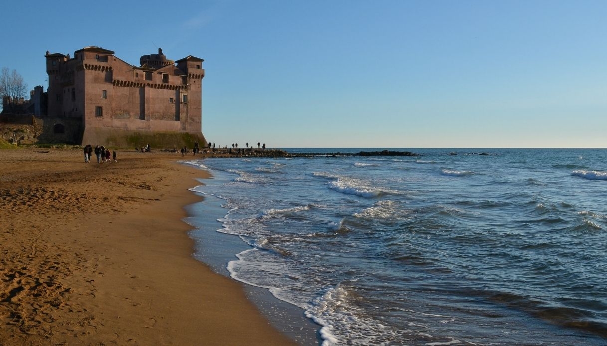 Naturist beaches in Lazio: the most beautiful for a carefree holiday.