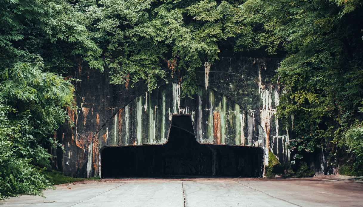 Željava, l’aeroporto militare segreto che dorme sotto le montagne balcaniche