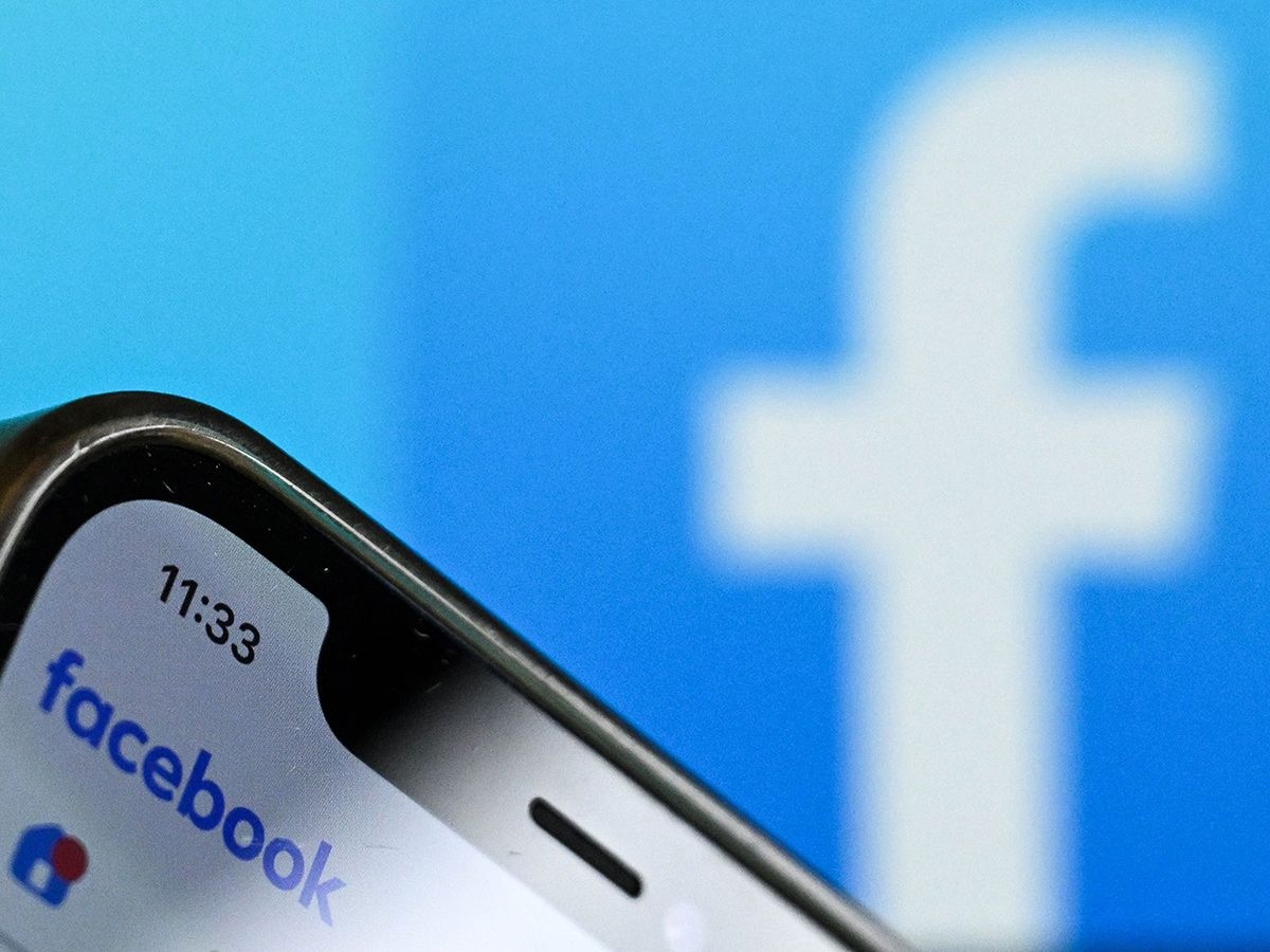 Violent threats to U.S. lawmakers on Facebook soared after moderation eased: report