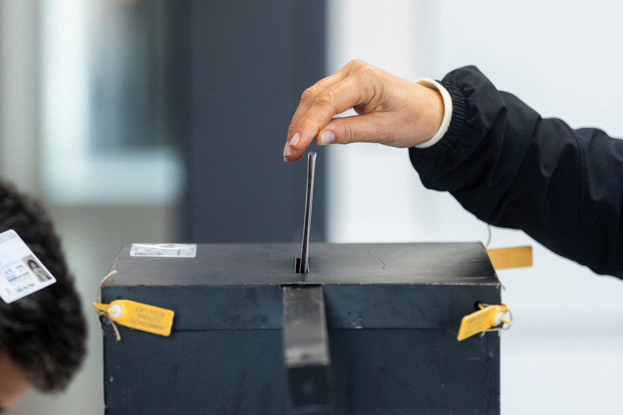 CNE alerta para email fraudulento para voto online