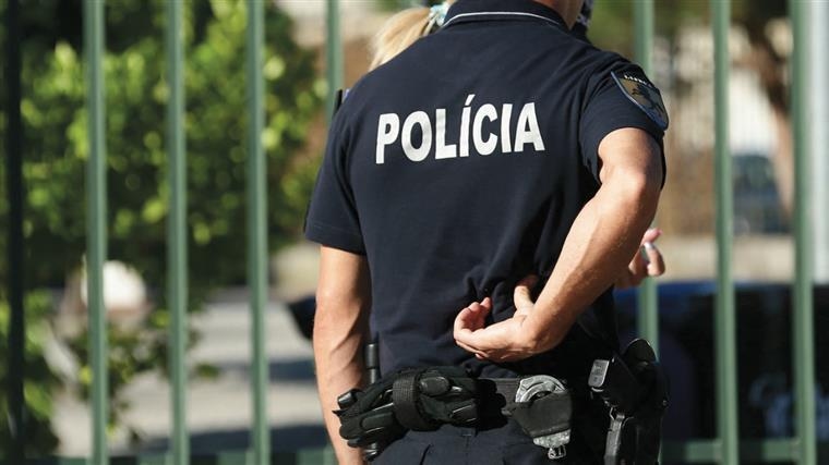 Homem morre depois de ser esfaqueado nas costas em Rio de Mouro