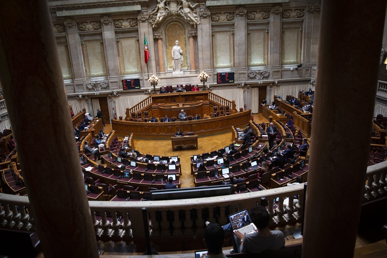 El Parlamento vota hoy sobre los cambios a la ley de extranjería y una nueva unidad en la PSP