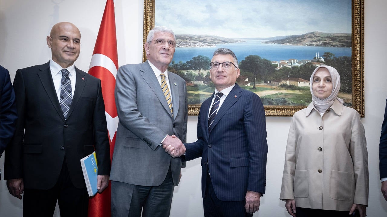 Dervişoğlu visita il gruppo dell'AKP