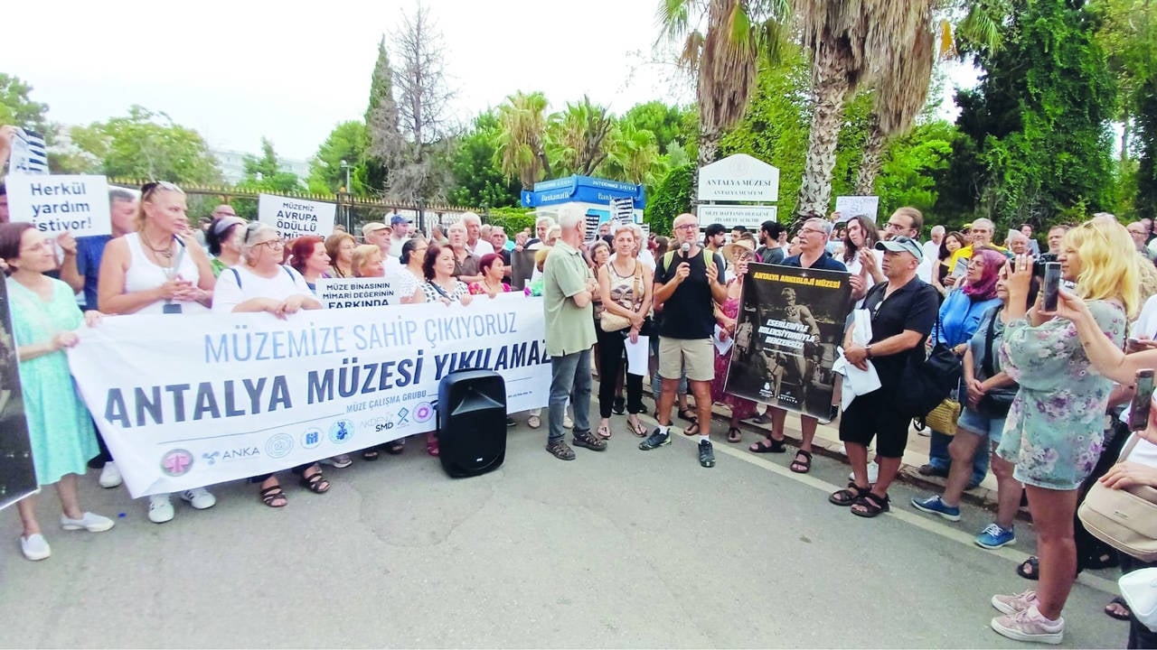 Bloqueo en la memoria de Antalya