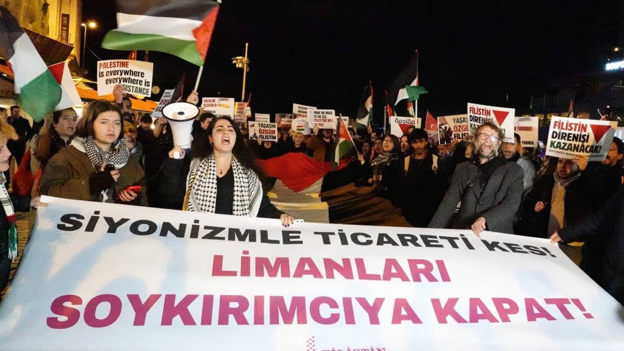 Sus discursos palestinos son sólo un espectáculo.