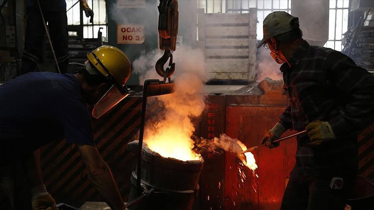 Industrielle Beschäftigung löst Alarm aus