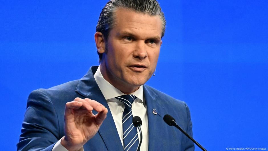 Pentagon-chef waarschuwt voor dreiging vanuit China