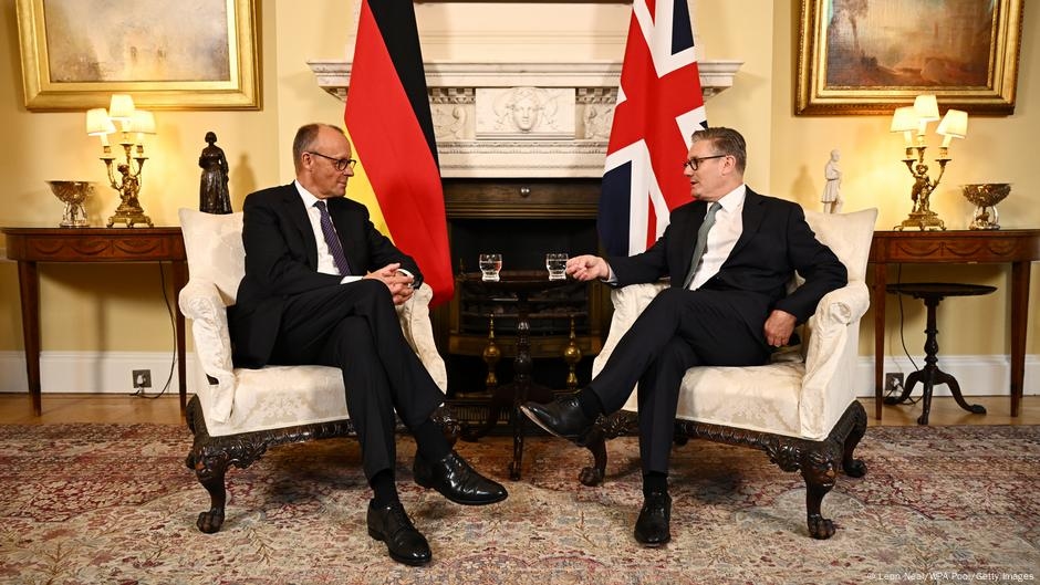 Merz and Starmer sign friendship agreement