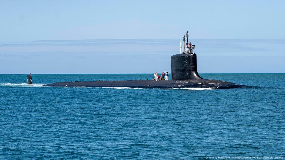 Pacto de notícias: Trump coloca submarinos nucleares em posição