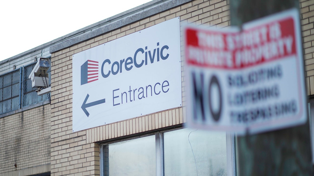 La prohibición de Nueva Jersey sobre los centros de detención de ICE operados por privados fue anulada por un tribunal.