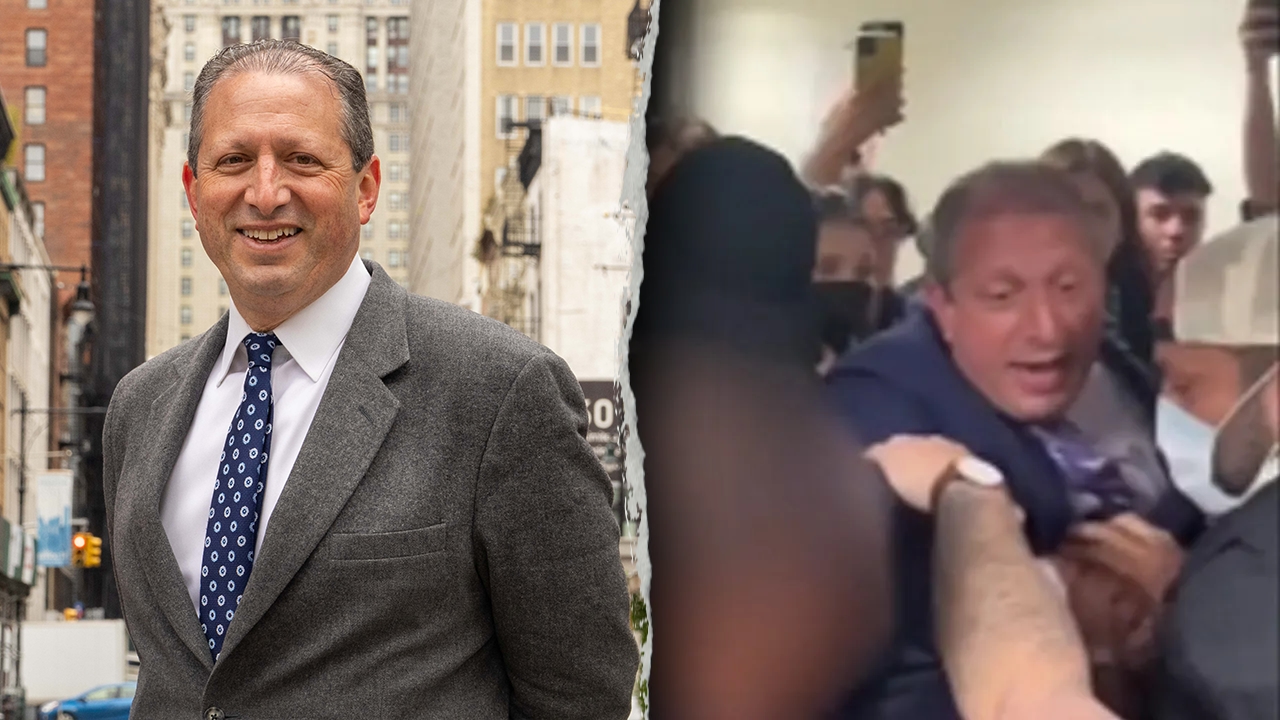 New York Demokratı, federal yetkililer tarafından saatler içinde serbest bırakıldıktan sonra 'sahte' tutuklama ile suçlandı