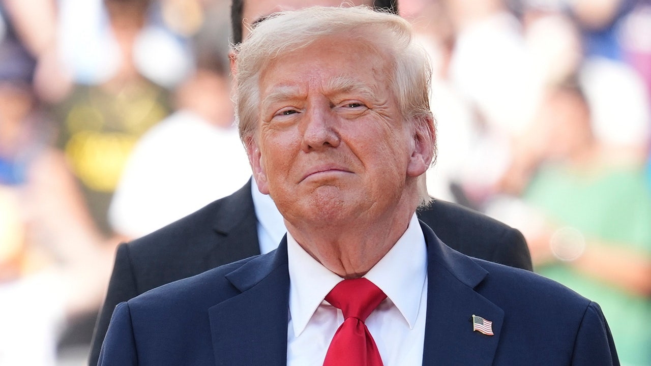 Trump publie une vidéo générée par l'IA montrant l'arrestation d'Obama au « YMCA »