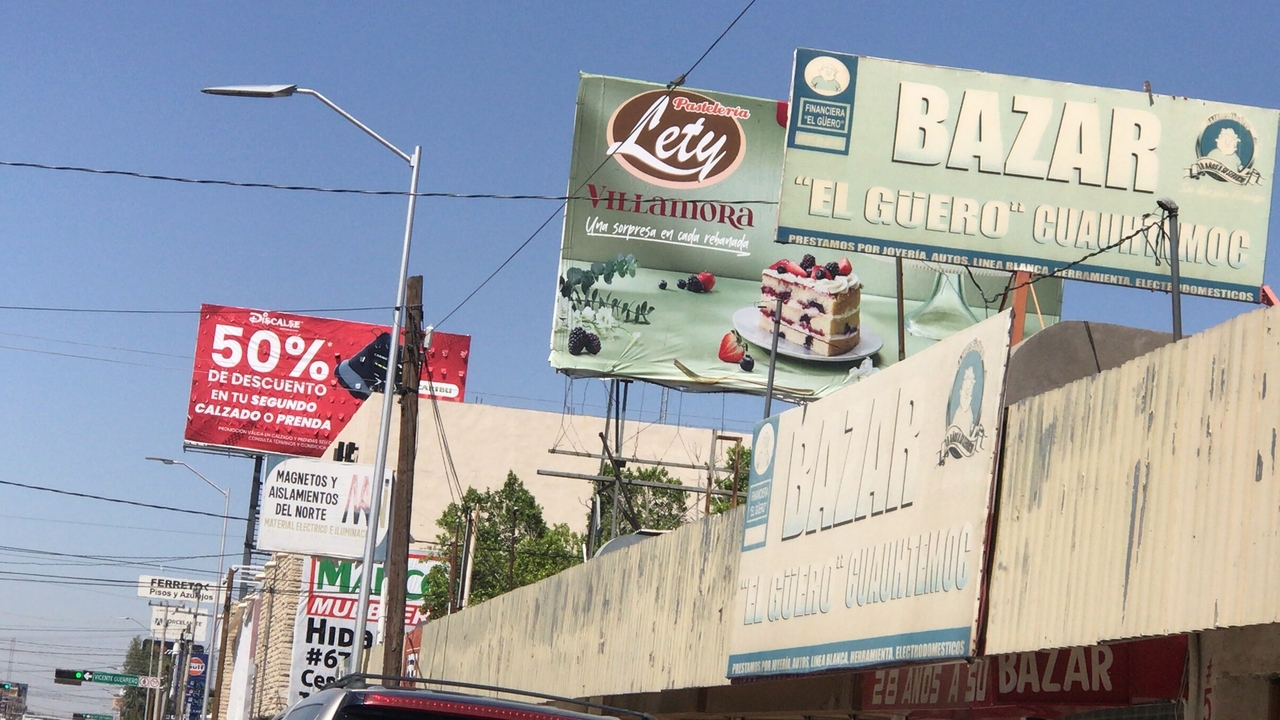 Torreón retirará 13 espectaculares sin permiso para mejorar seguridad urbana