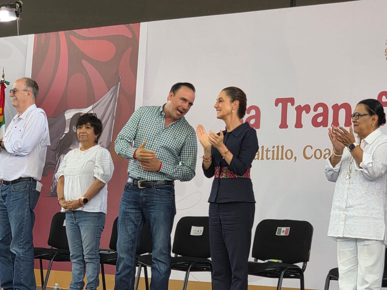 Claudia Sheinbaum announces the start of construction on the Saltillo-Nuevo Laredo train.