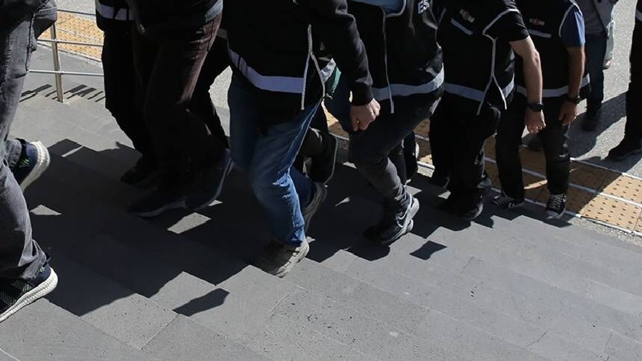 42 ilde FETÖ operasyonu: 128 tutuklama