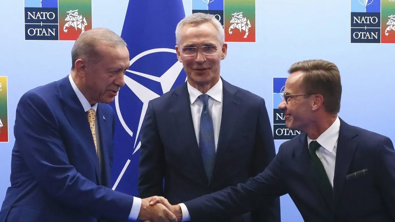 Has the NATO negotiation been exposed? Sweden left its Türkiye notes in the toilet.