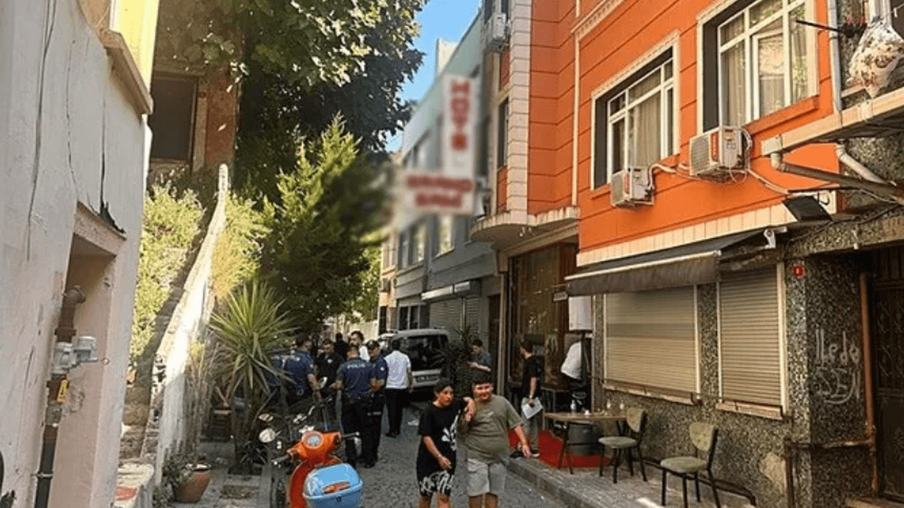 Hollandalı iki kardeşin ölümünde bir kişiye ev hapsi
