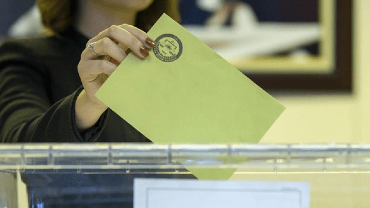 Uma diferença marcante na pesquisa eleitoral respondida pelas eleitoras!