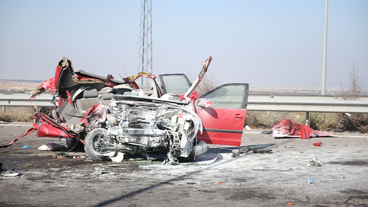¡Terrible accidente en Niğde! Tres muertos y dos heridos.