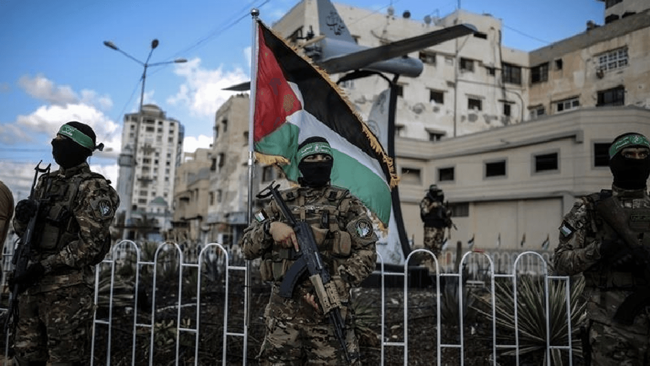 Kritische vraag tijdens de MIT-Hamas-vergadering: Jullie hebben de 1-0 gehaald, wat is jullie volgende zet?
