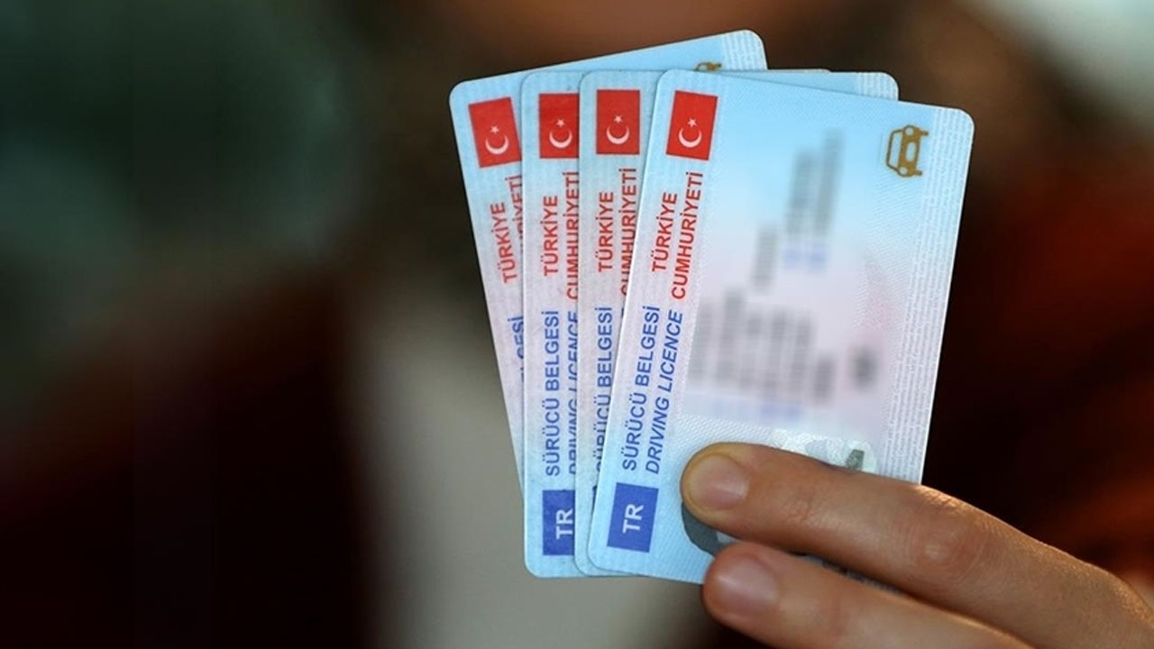 Avis aux détenteurs d'un ancien permis de conduire ! 30 derniers jours