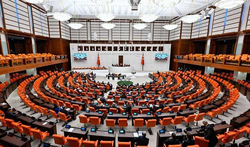 È stato annunciato il candidato del CHP a Presidente del Parlamento