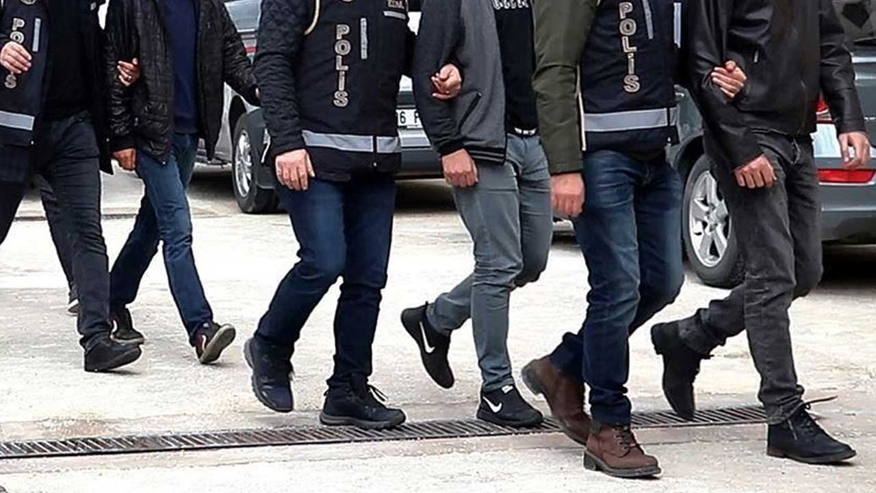 ¡Irregularidades en el examen de conducir! 40 arrestos en 6 provincias.