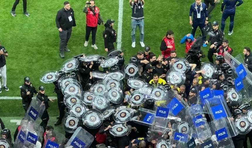 Décision de faire venir de force deux joueurs de football de Fenerbahçe