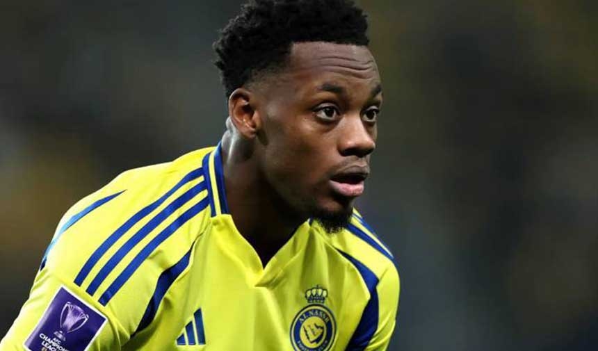Fenerbahçe'nin yeni transferinden uçakta ilk fotoğraf