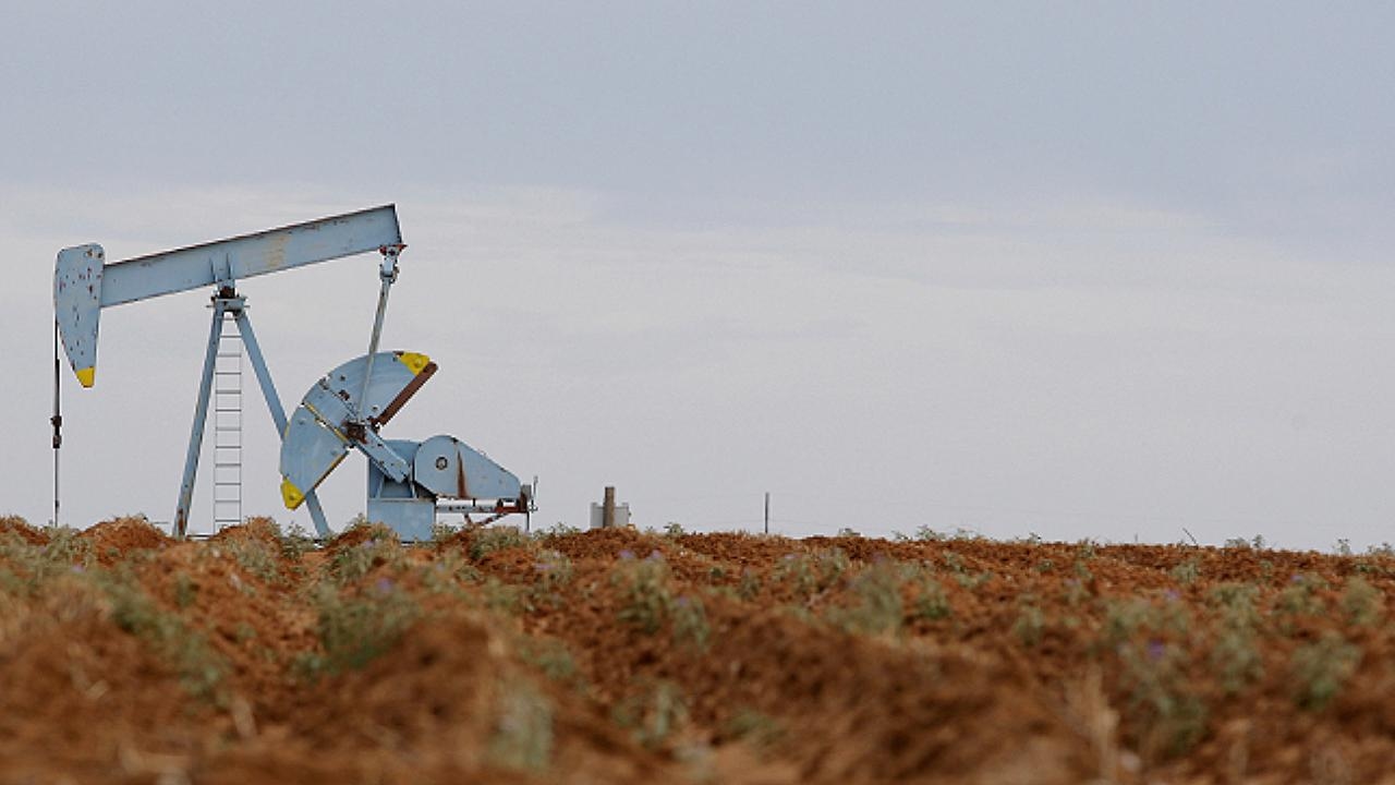 Russia announces decline in oil and gas production